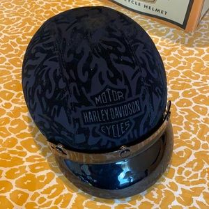 Harley Davidson women’s black motorcycle helmet